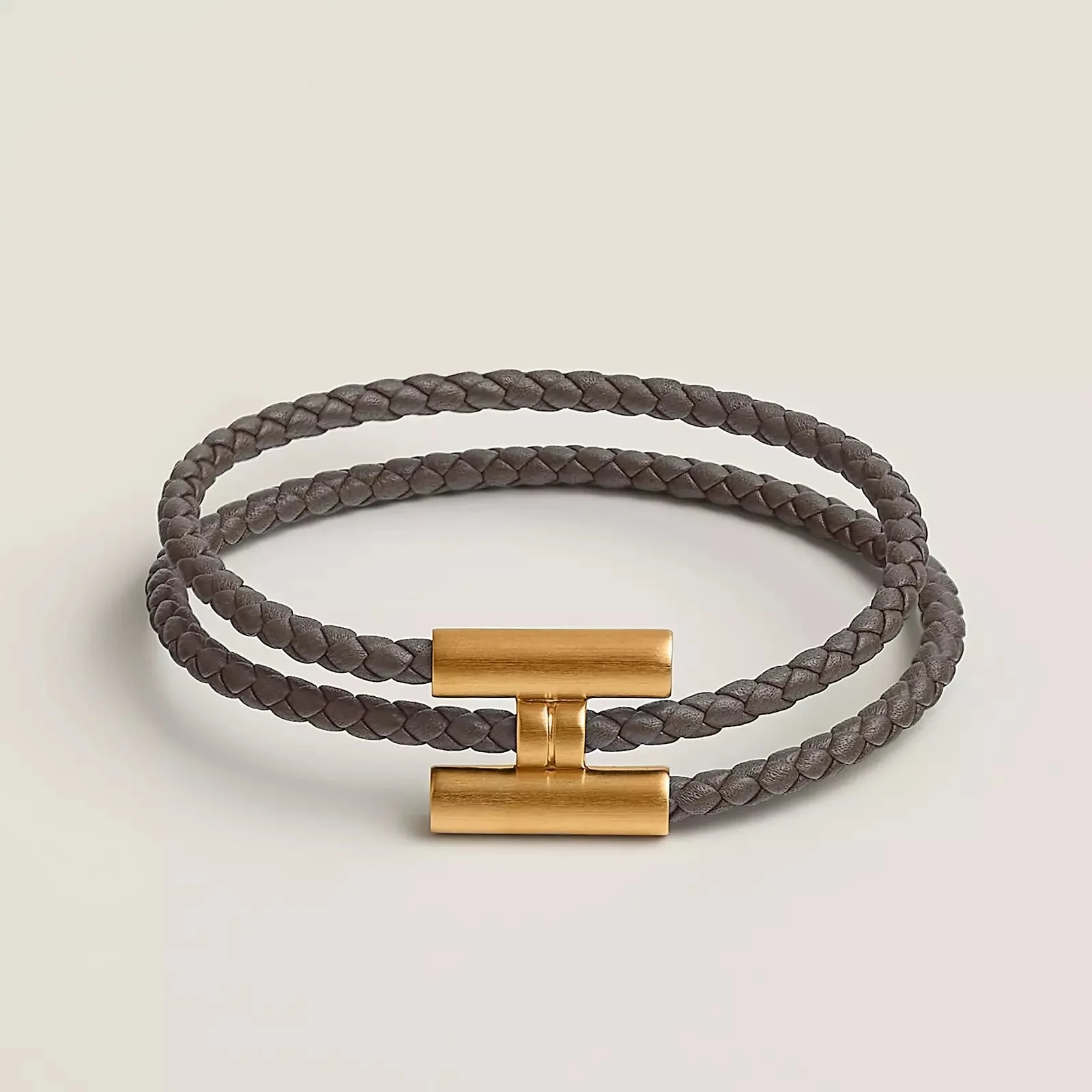 全10色★Hermesレザー製ブレスレットTournis Tresse bracelet Tournis Tresse bracelet | Hermès USA